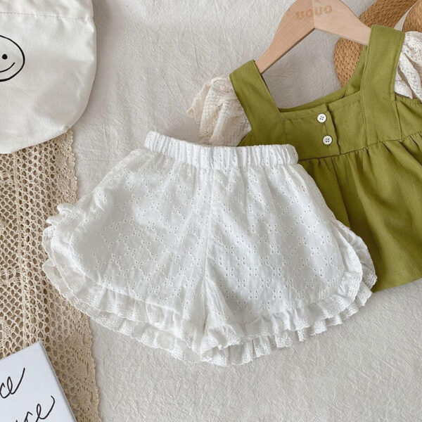 pleated girls' shorts