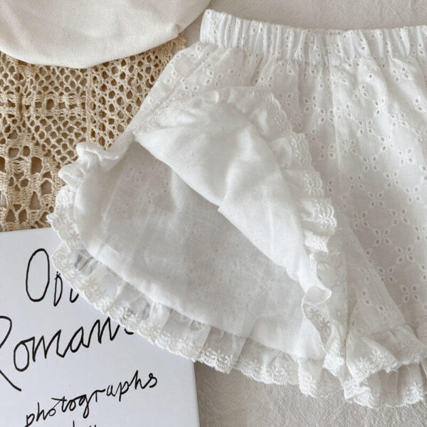 pleated girls' shorts