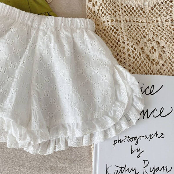 pleated girls' shorts